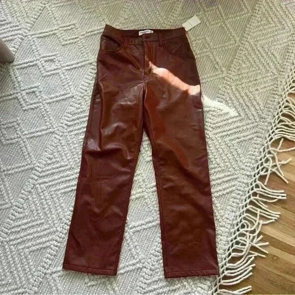 Abercrombie & Fitch Curve Love Ultra High Rise 90s Faux Leather Pants - Picture 3 of 8